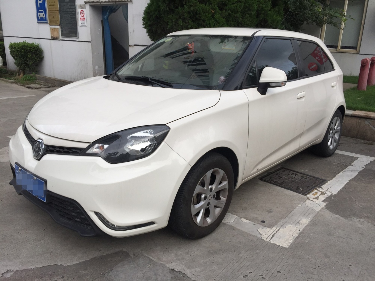 开了两年的名爵3,3万多新款名爵3