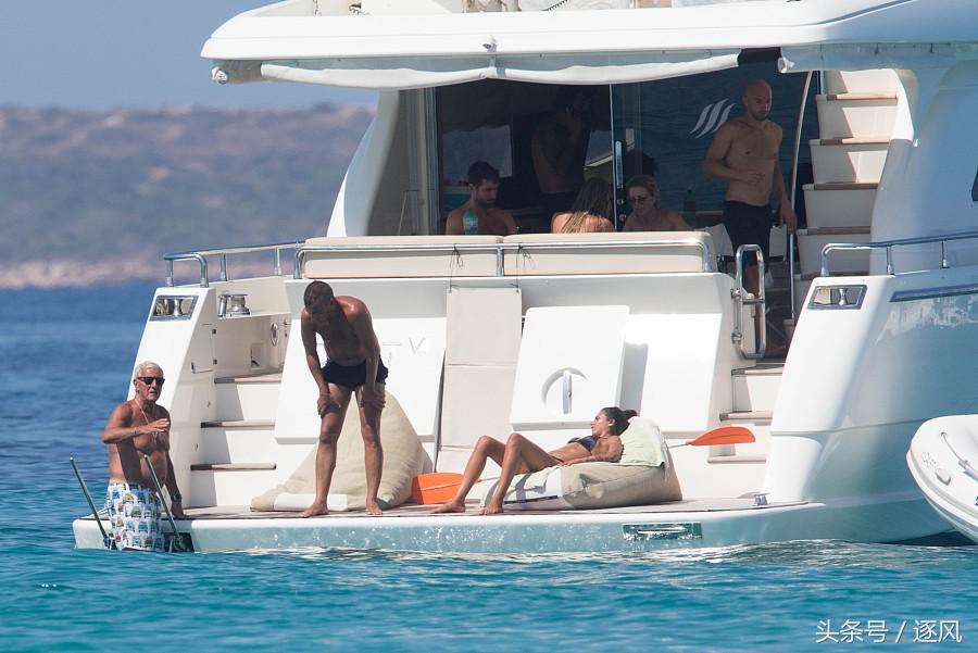 里皮的日光浴,里皮马尔代夫合影