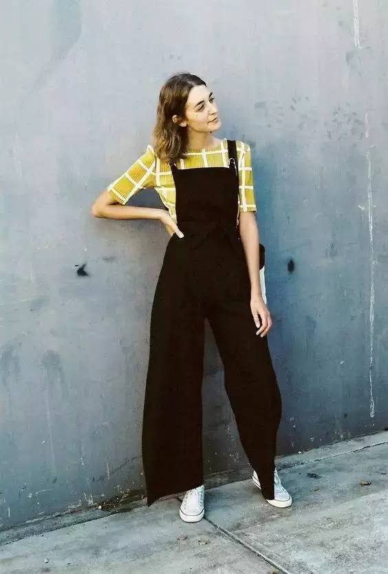 体恤的3种穿法,t恤搭配阔腿裤穿法