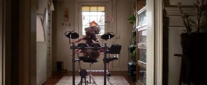 蚁人2最后的彩蛋钢铁侠有望复活,蚁人2是复联4的重要人物