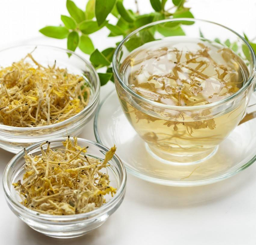 金银花一蒂二花,状如雄雌相伴,又似鸳鸯对舞,故有鸳鸯藤之称