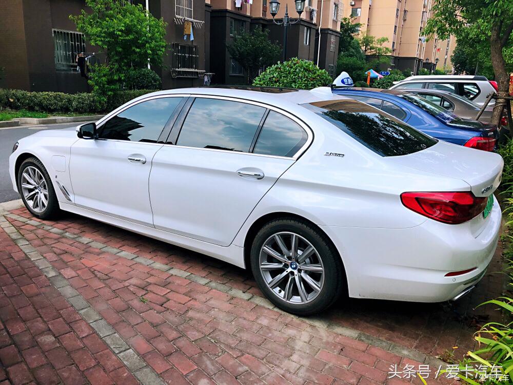 车主喜提宝马5系混动，250块钱开了1200公里，省心省钱！