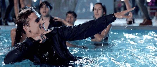 法国队身价过亿的两个人,法国队球员老婆