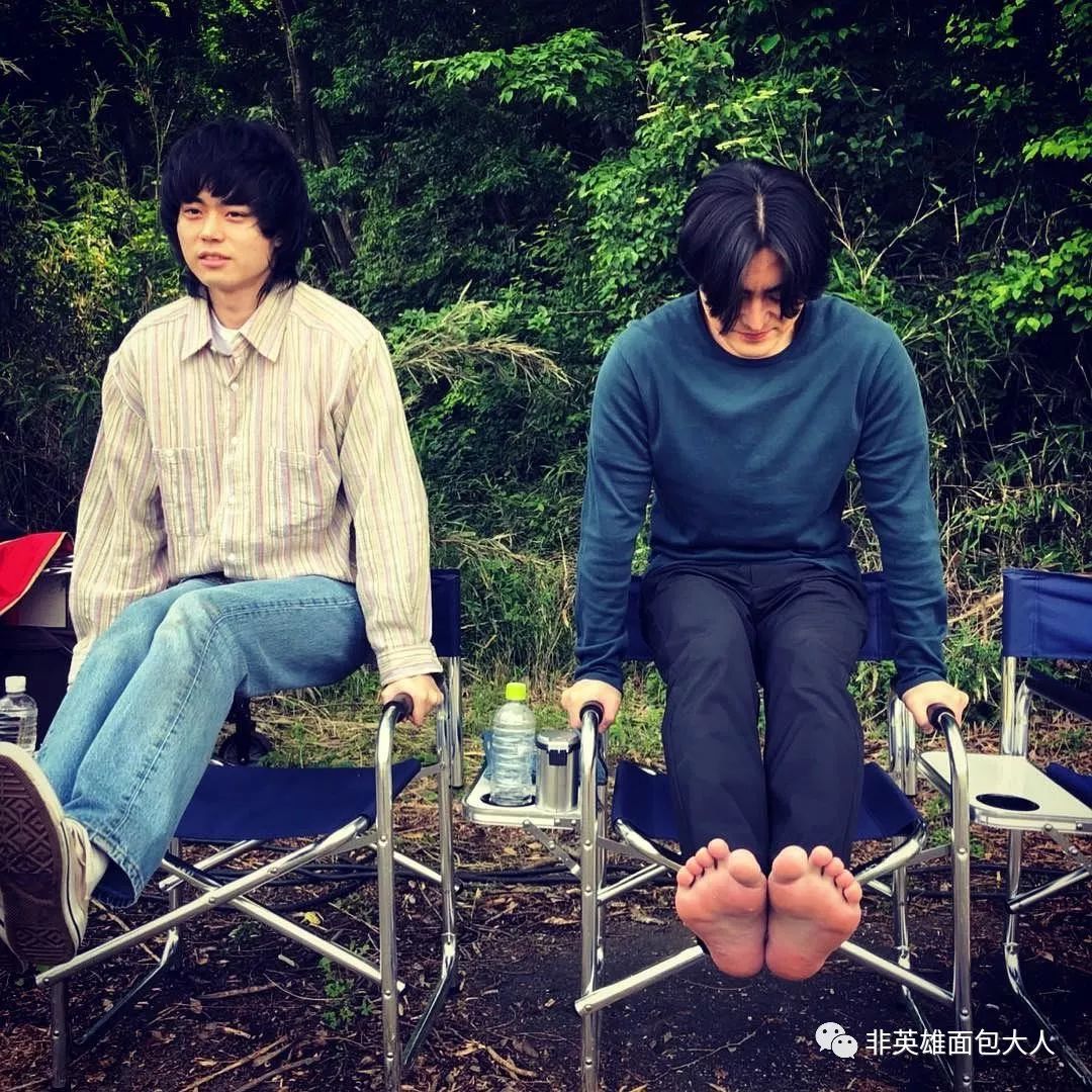 女王爱上男主日漫,女王爱上小伙印度剧