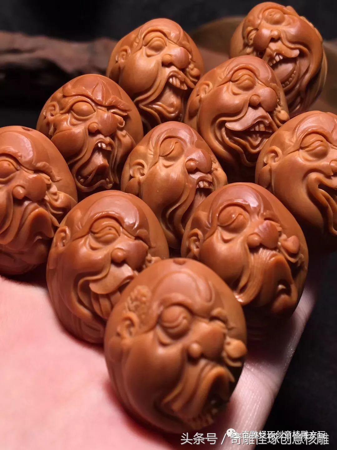 世界顶级极品橄榄核雕十八罗汉,知翠轩橄榄核雕双面十八罗汉价格