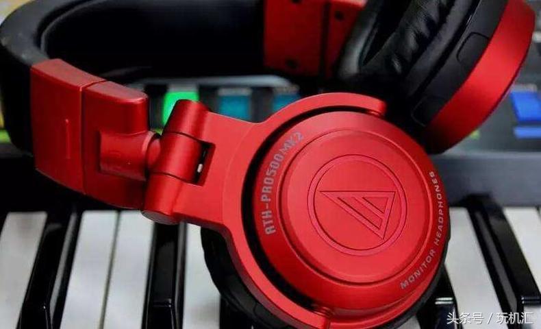 一入电音深似海下一句是什么,入门级电音耳机