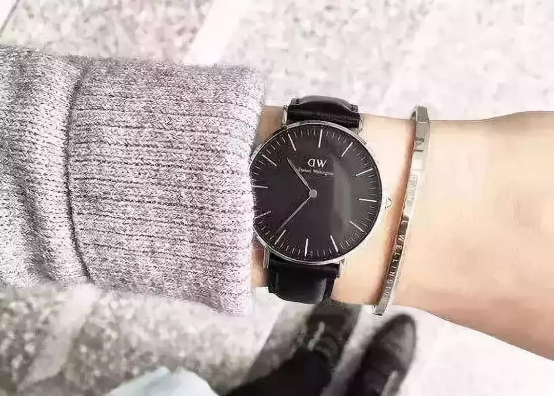 2000左右dw手表,dw手表一般成本多少钱