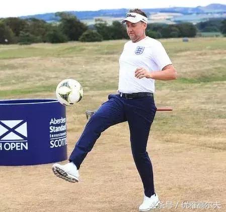 保尔特足球,保尔特高尔夫挥杆动作