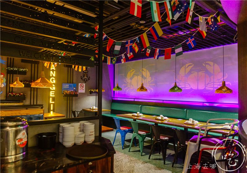 火了10年的俩胖纸！仅凭1道菜，每天卖出80000+份！