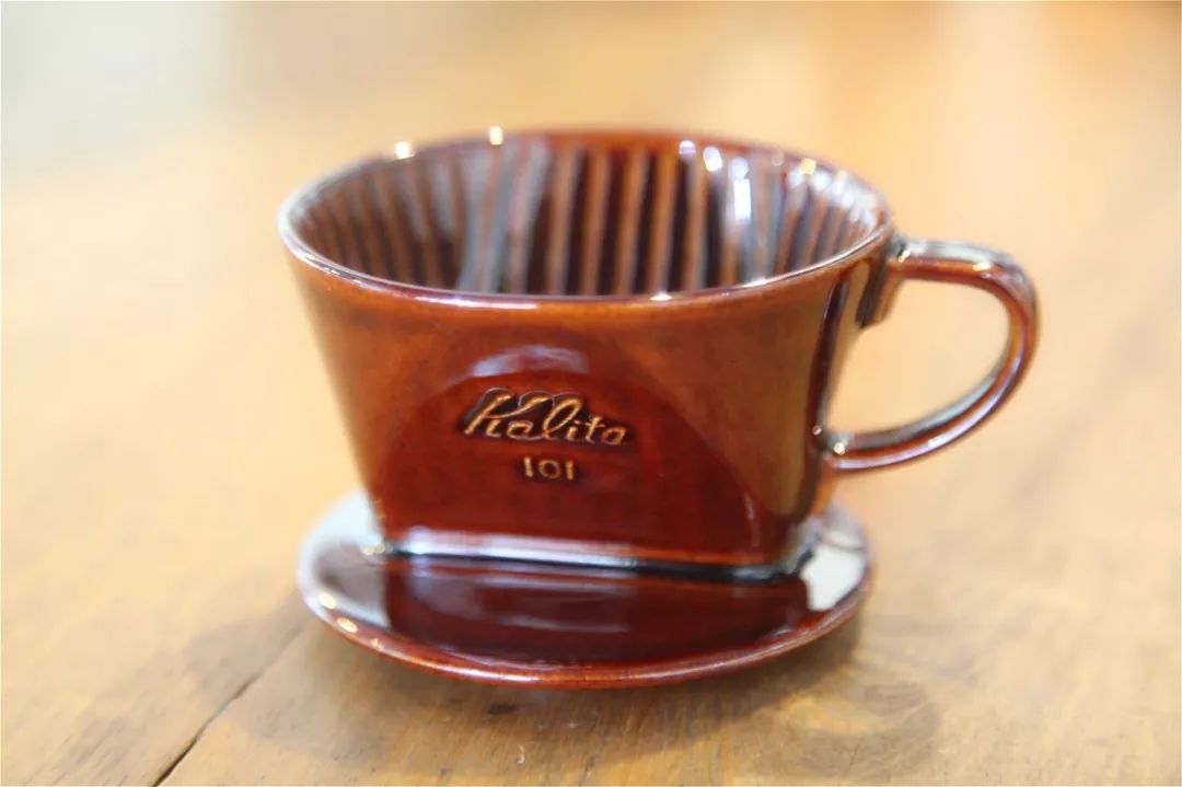 手冲滤杯过程,手冲滤杯的特点