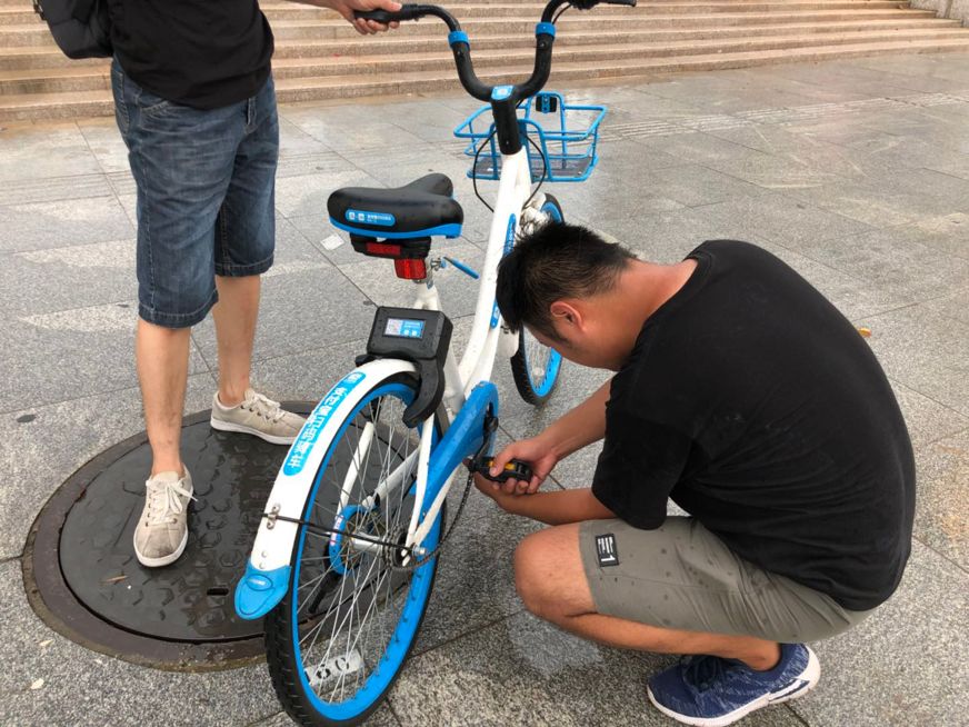 东莞市共享单车围城,东莞清理共享单车