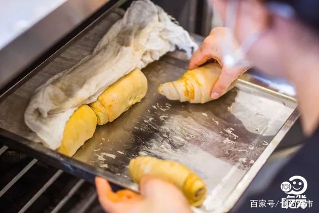 简单又美味的烧饼好吃到停不下来,不简单肉松饼