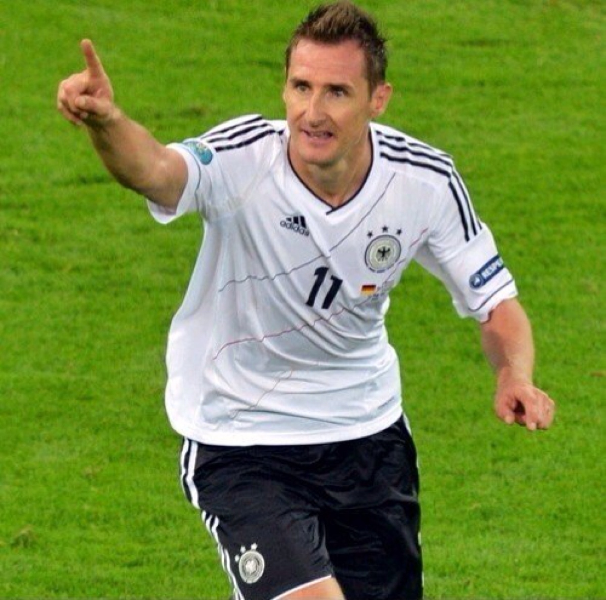 世界杯足球历史前十排行榜,盘点历届世界杯球员进球数