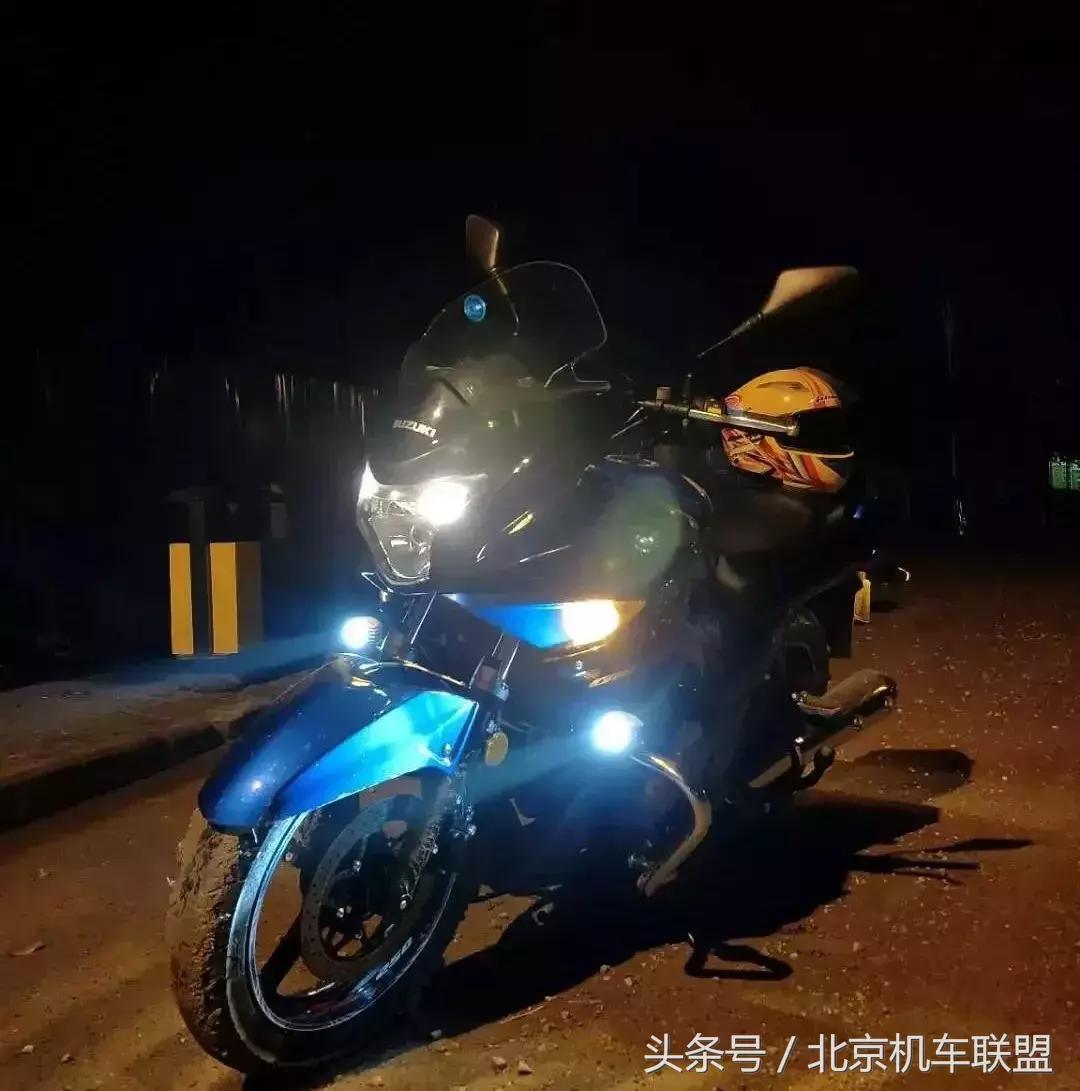 摩友旅途美景,摩友们感受骑行的独特魅力