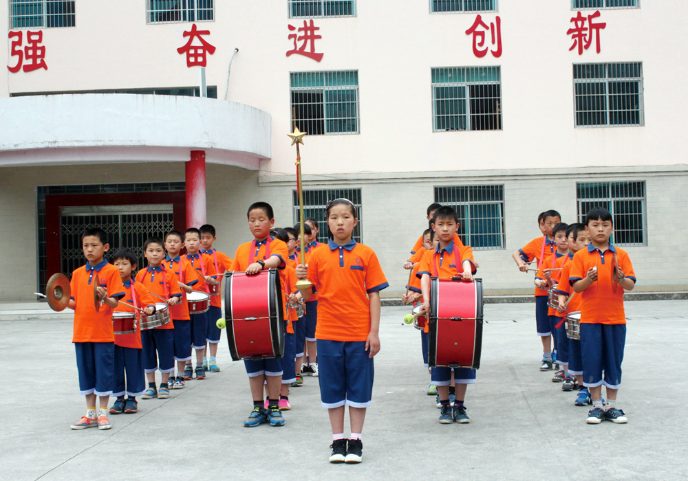 高州市黄冈实验学校2021年,高州黄冈实验学校学费