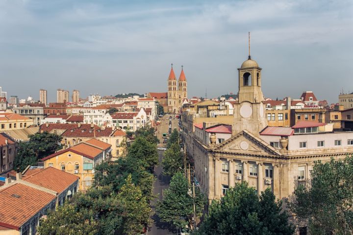 青岛是一个怎么样的地方,青岛是一座什么样的城市
