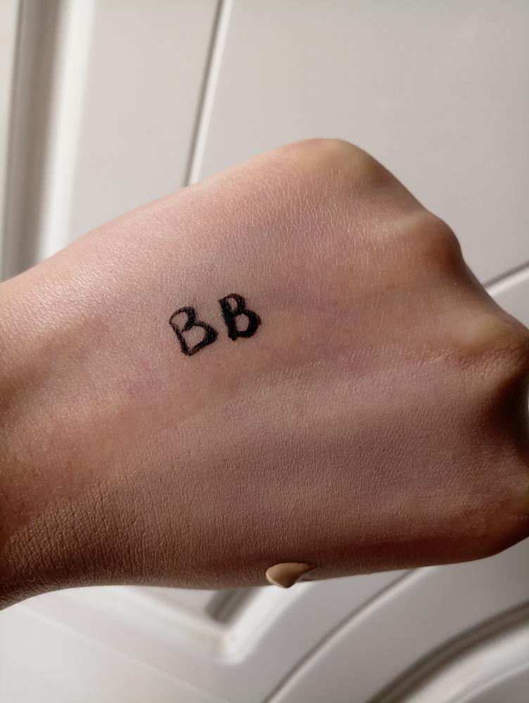 兰蔻粉底液持久不脱妆适合干皮吗,适合混干皮十大公认好用的粉底液