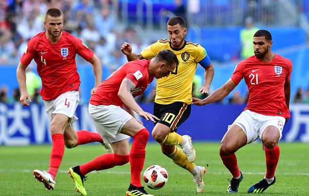 世界杯季军战，英格兰真的很快乐！大将的袜子成嘲笑对象