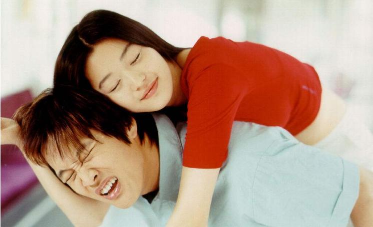 女朋友玻璃心怎么哄,玻璃心女友如何安慰