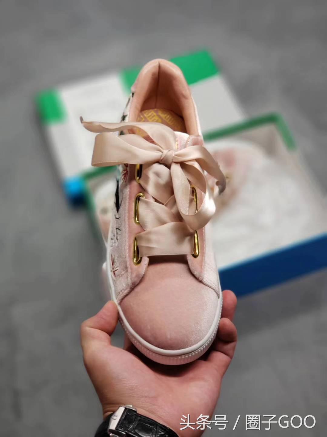 puma彪马鞋全黑色金标板鞋,puma彪马板鞋前面线会开吗