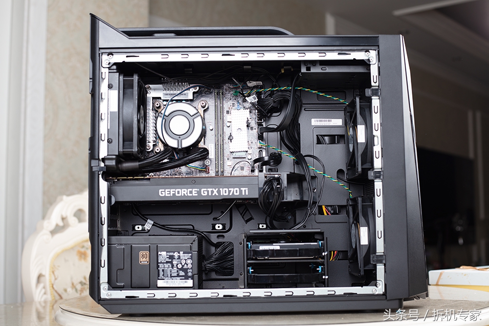 电竞游戏性价比最高的显示器,游戏电竞手机性价比最高