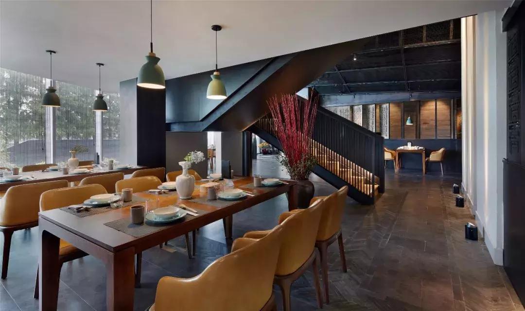 独倚望江楼赏析,作品赏析英文