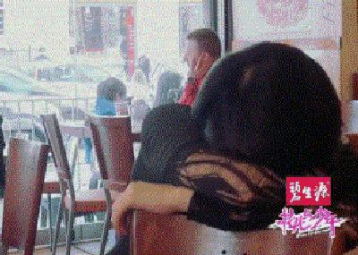 《邪不压正》，最大的看点竟是她的翘臀