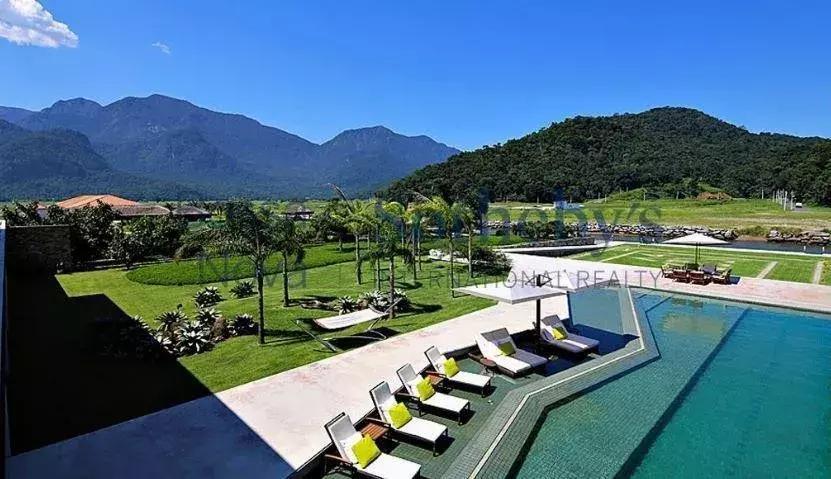 c罗和梅西的家,c罗梅西贝克汉姆豪宅对比