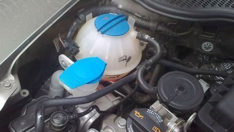 汽车发动机冷却系统的构造与维修,汽车发动机冷却系统维护