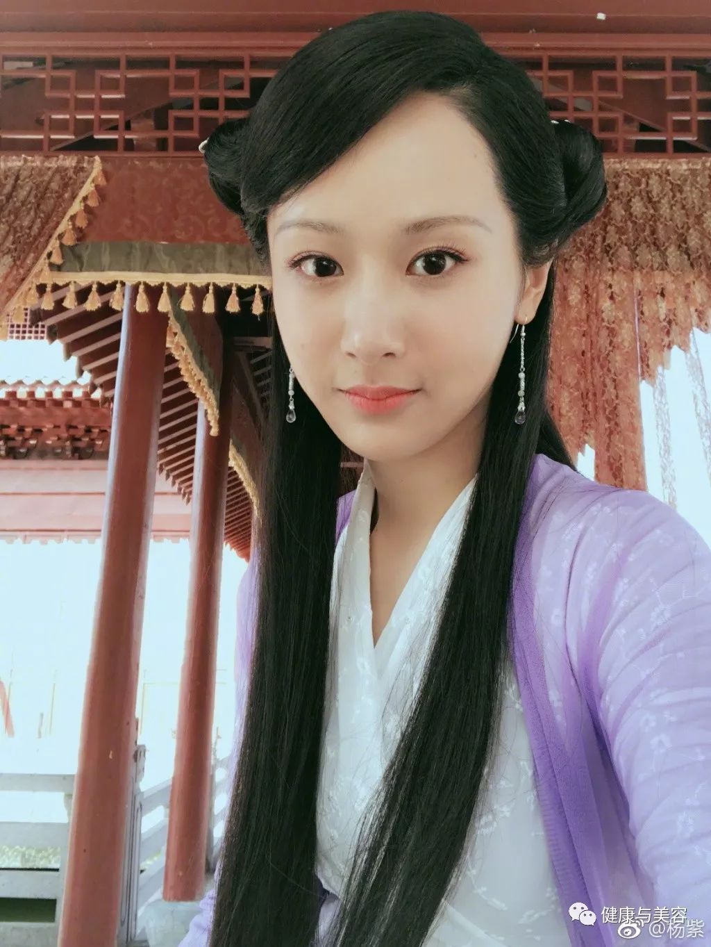 杨紫八字眉,杨紫画柳叶眉毛