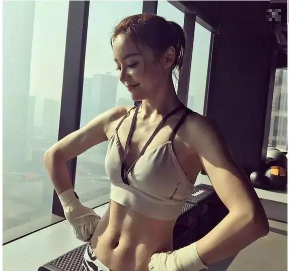 袁姗姗被于正力捧,袁姗姗为什么和于正解约