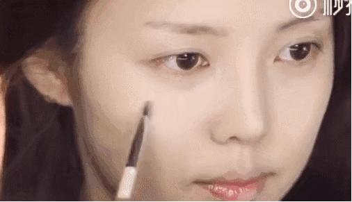 3分钟搞定的心机妆！男朋友都夸我“素颜”美的冒泡！