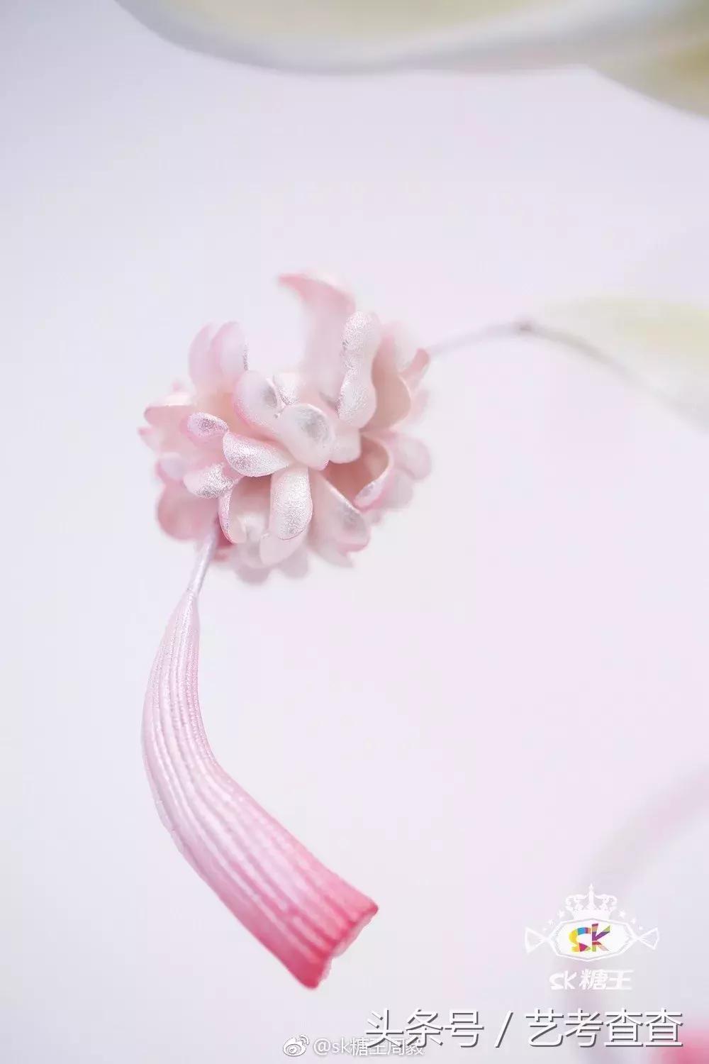 她做的甜品超级治愈,古风美人蛋糕