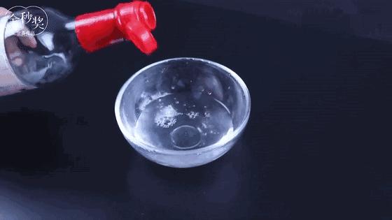 冰箱胶条发霉是什么原因,冰箱胶条发霉用什么白醋