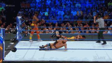 兰迪奥顿残忍时刻,smackdown最新一期兰迪罗曼