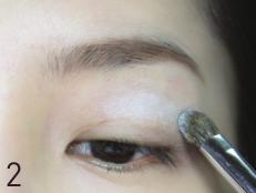 为眼睛增加100倍魅力的特别作战计划：解决眼窝问题