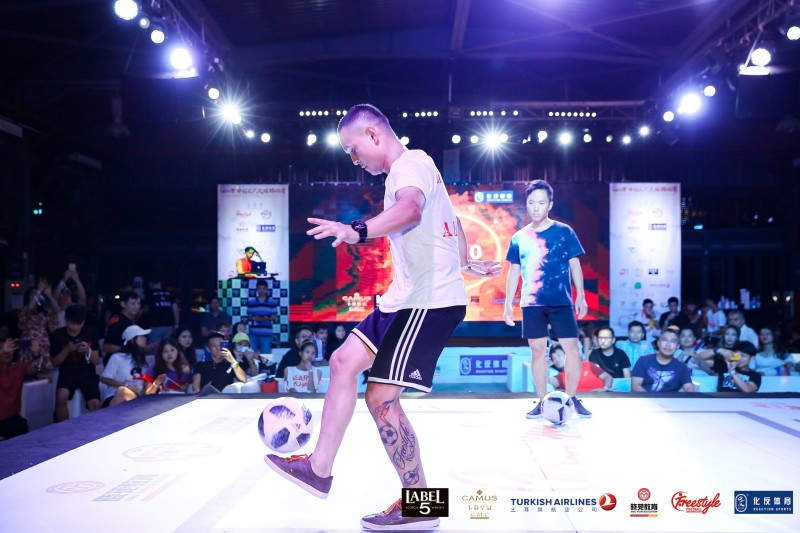 世界杯决赛用球亮相的球队,世界杯决赛用球亮相的球员