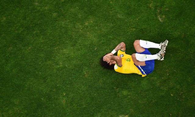 “世界杯”刚结束，骨科医生就要告诉你踢足球竟如此危险！