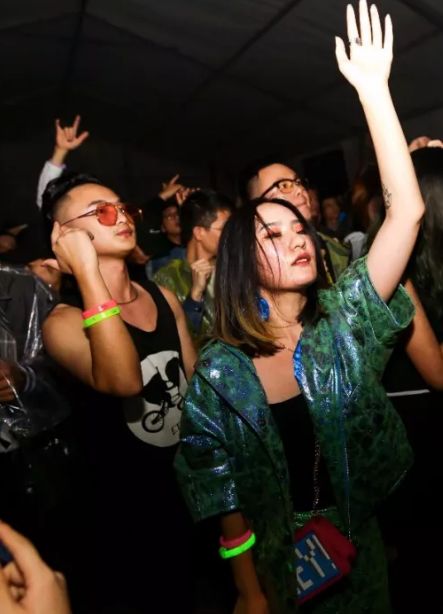 顶楼看演出｜来「蕉绿派对」，在音乐里赶走所有焦虑！