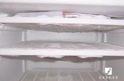 冰箱里放一百元钱有什么作用,冰箱放钞票有什么妙用