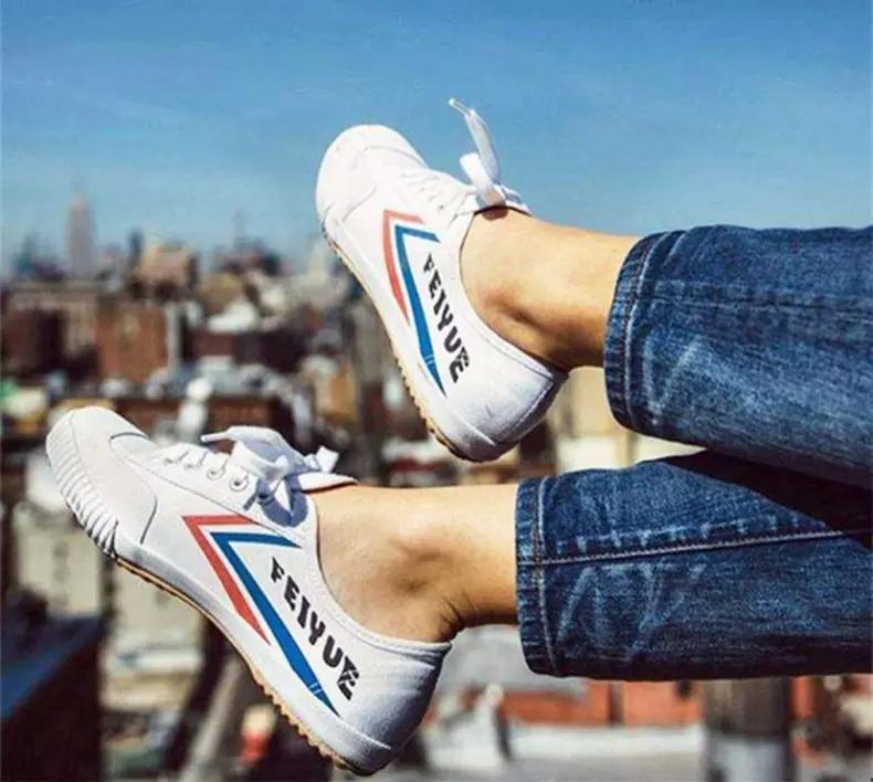 春夏必备的十款鞋,有这几双鞋春夏衣服随便搭