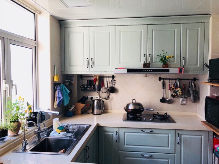 房屋里坏了什么由房东修理,房主家东西坏了该谁修