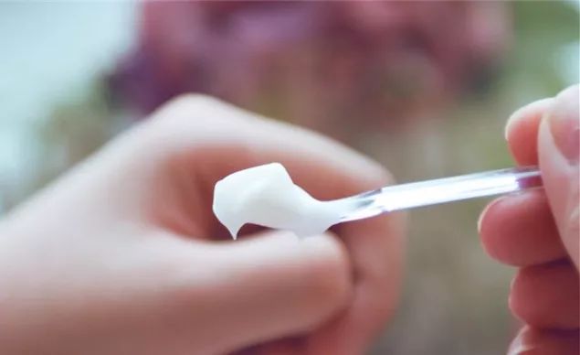 化妆品保质期快到了有影响吗,关于化妆品有效期规定