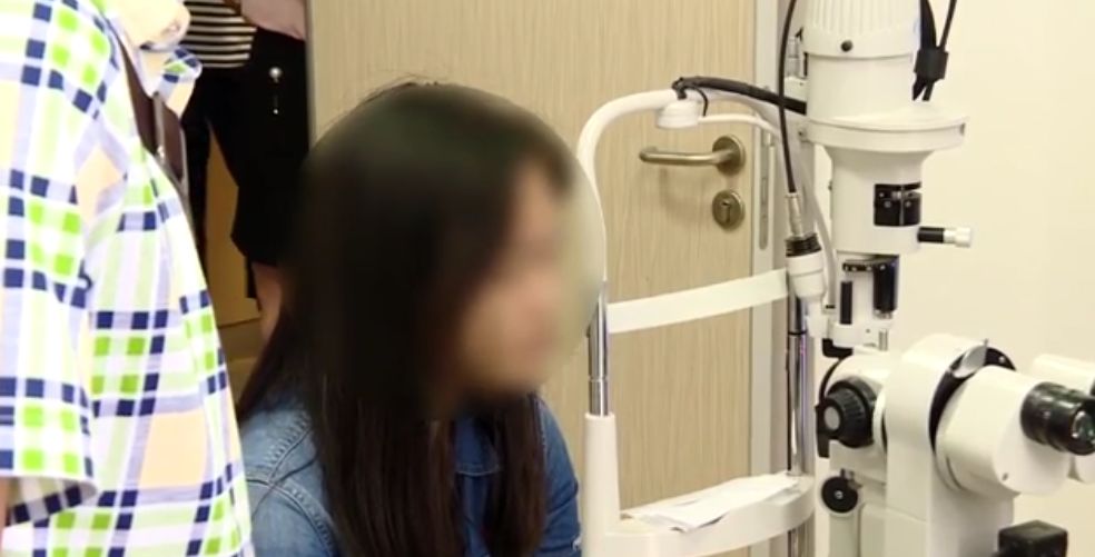 14岁女孩戴美瞳感染,14岁女孩戴美瞳可以吗