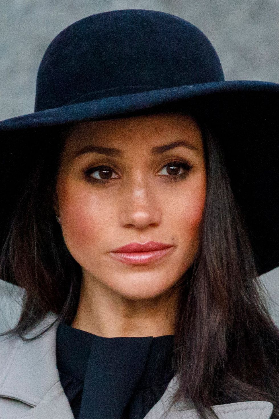 英国女王使用化妆品,女王用裸色口红