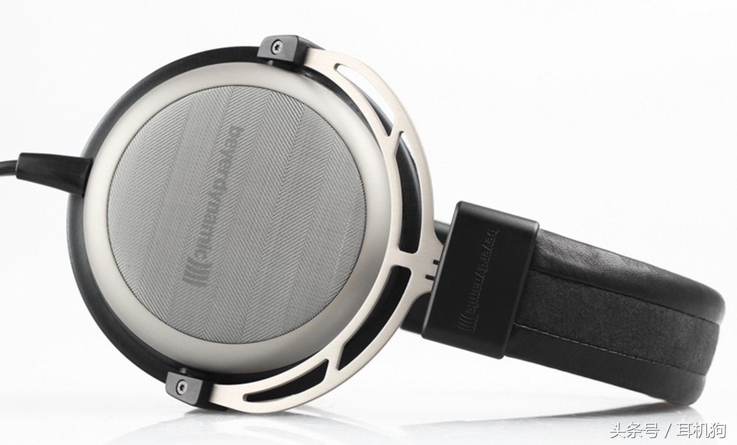 akg与索尼入耳式耳机哪个好,媲美森海塞尔和akg的国产耳机