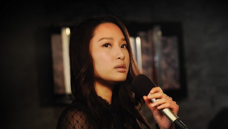 两人同演《点金胜手》，今一人成视后，她却退出娱乐圈转行做生意