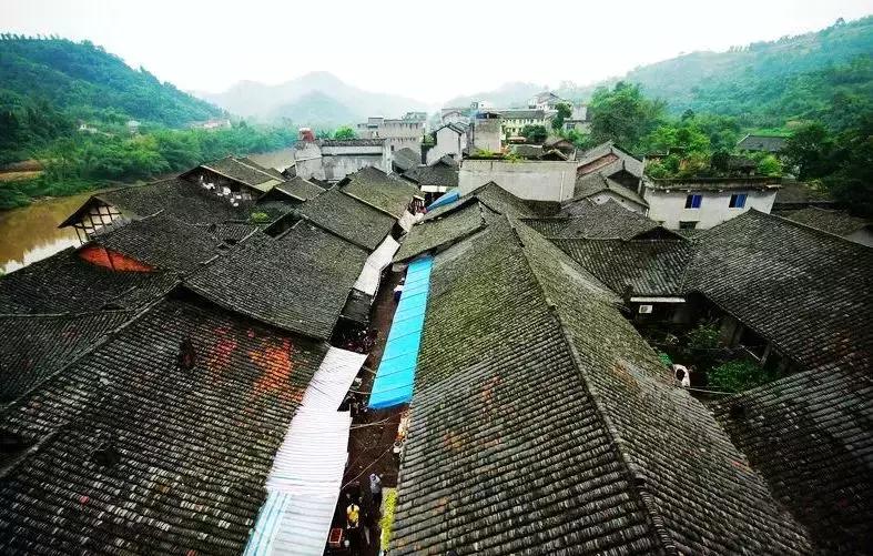 藏不住了重庆这个小城太美了,藏不住了四川话