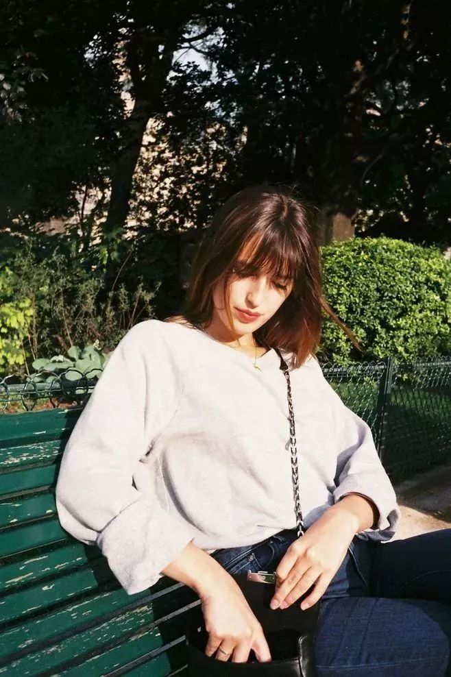 短发剪得太显脸大,短发剪到哪里视觉感更强