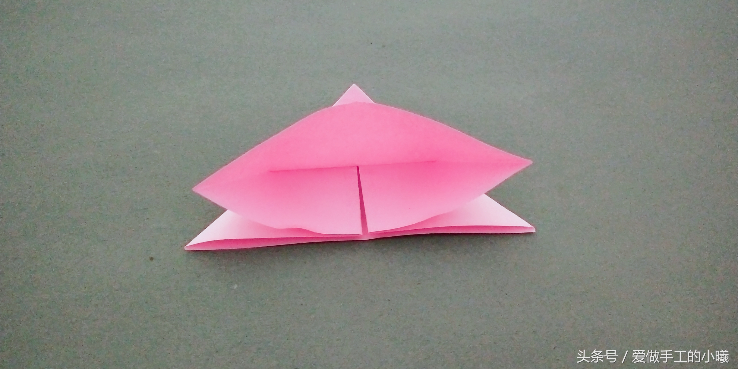 爱心书签的折纸方法,爱心折纸小视频书签